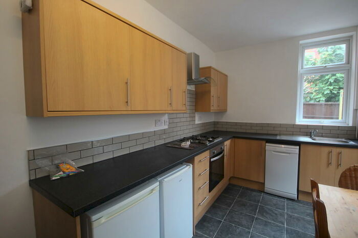 4 Bedroom Terraced House To Rent In Cambridge Street, West End, Leicester, LE3