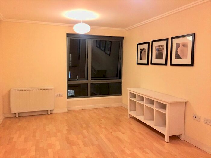 1 Bedroom Flat To Rent In Victoria Road, North Acton, W3