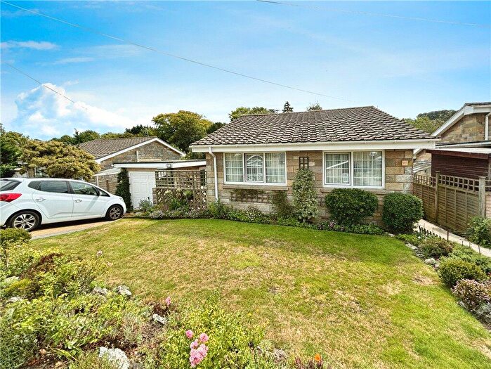 3 Bedroom Bungalow For Sale In Chatsworth Avenue, Shanklin, Isle Of Wight, PO37