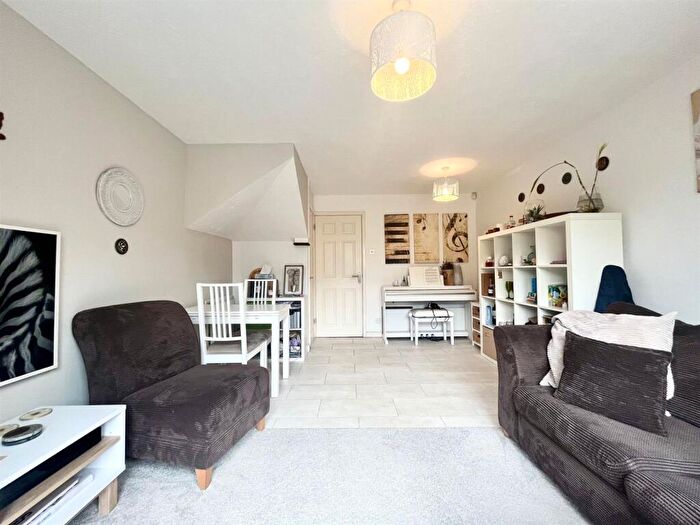 2 Bedroom House To Rent In Wilson Close, Bishop's Stortford, CM23