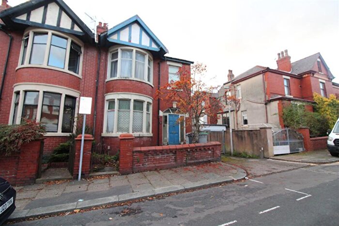 3 Bedroom End Of Terrace House For Sale In Elm Avenue, Blackpool, Lancashire, FY3
