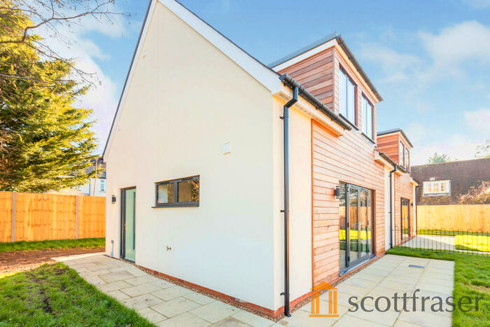 2 Bedroom Semi-Detached House To Rent In Osler Road, Headington, OX3