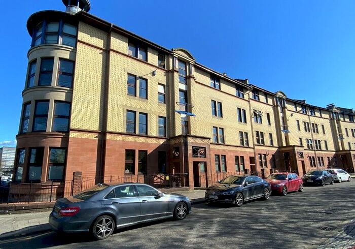 2 Bedroom Flat To Rent In St. Ninian Terrace, Glasgow, G5