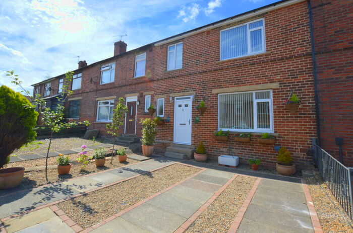 3 Bedroom House To Rent In Longfield Mount Pudsey, LS28