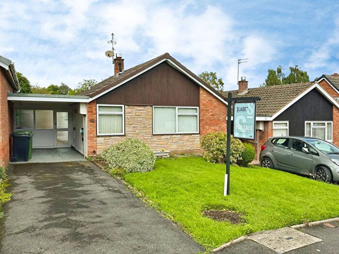 3 Bedroom Detached House For Sale In The Dingle, Finchfield, Wolverhampton, WV3