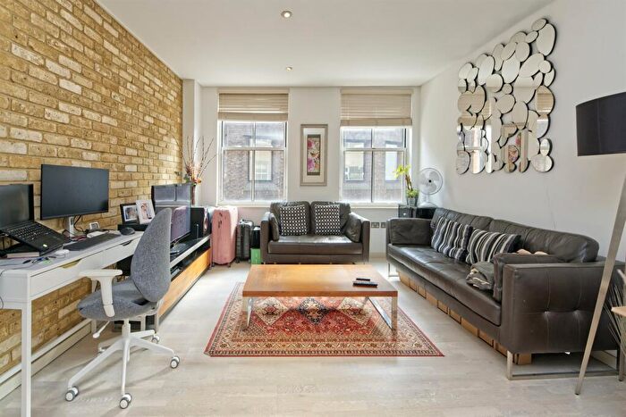 2 Bedroom Apartment To Rent In Saracen Apartments, EC1A