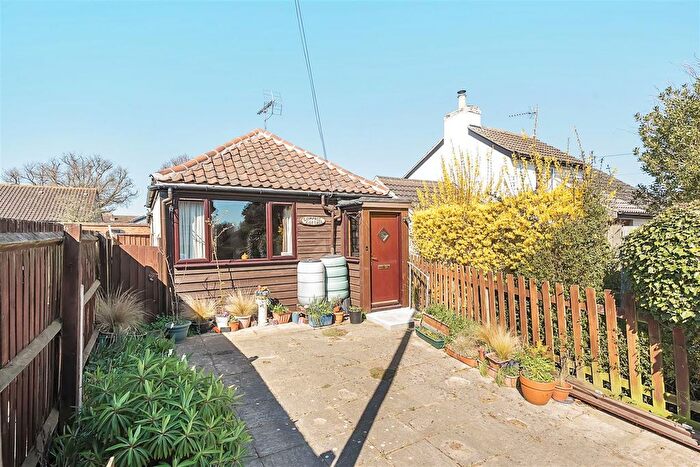 2 Bedroom Detached Bungalow For Sale In Ipswich Road, Holbrook, Ipswich, IP9