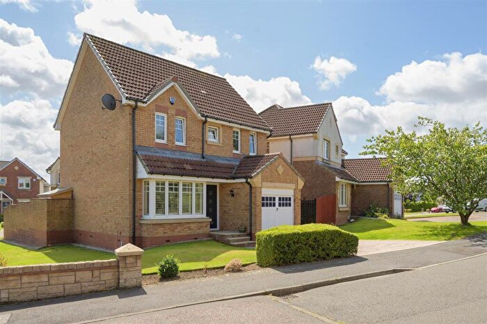 4 Bedroom Detached House For Sale In Beauly Crescent, Dunfermline, KY11
