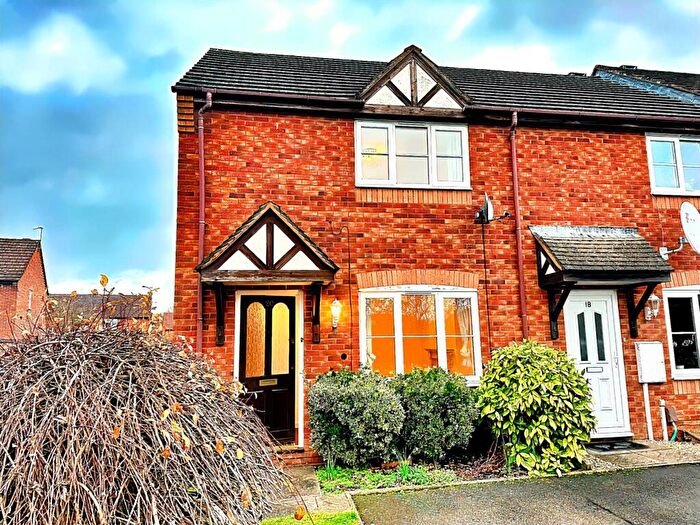 2 Bedroom Semi-Detached House To Rent In Justice Close, Whitnash, CV31