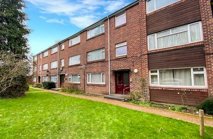 1 Bedroom Flat To Rent In Radstock Road, Southampton, SO19