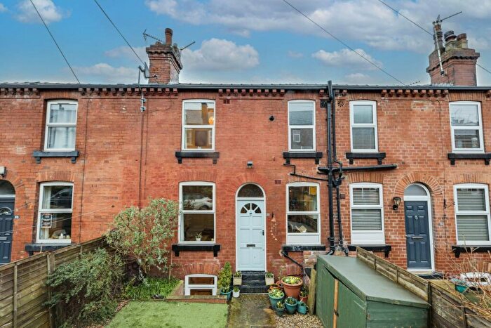 1 Bedroom Terraced House For Sale In Highbury Road, Leeds, West Yorkshire, LS6