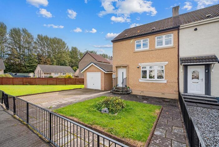 2 Bedroom End Of Terrace House For Sale In Estate Quadrant, Glasgow, G32