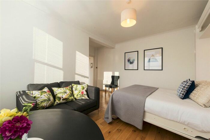 1 Bedroom Studio To Rent In Hill Street, Mayfair, London, W1J