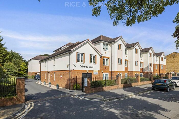 2 Bedroom Flat For Sale In Calverley Court, Ewell, KT19