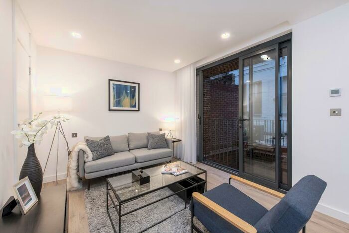 2 Bedroom Apartment To Rent In Albany Street, London, NW1