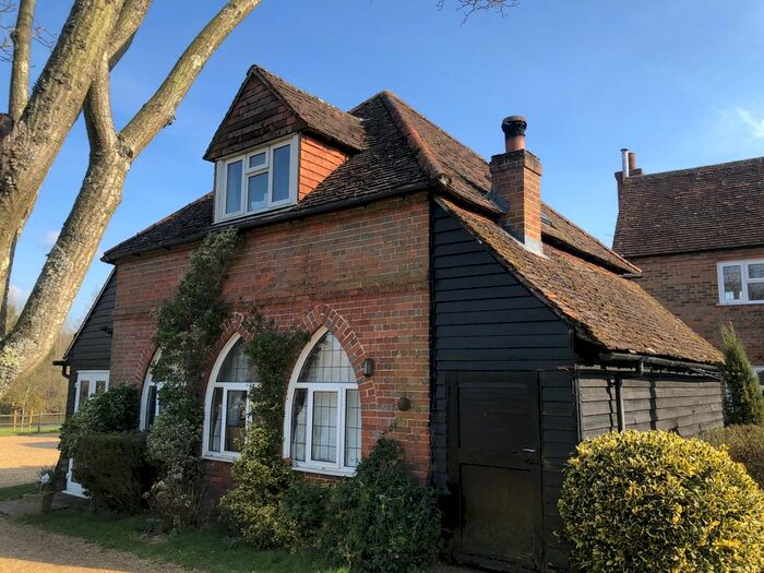 1 Bedroom Cottage To Rent In Horsham Road, Grafham, GU5