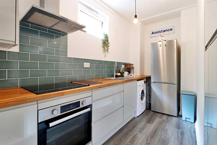 Studio For Sale In Camden Road, Tunbridge Wells, TN1