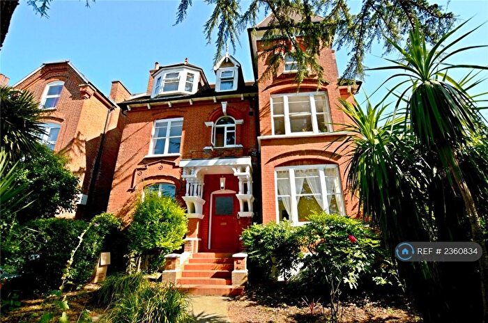 2 Bedroom Flat To Rent In Harold Road, London, SE19