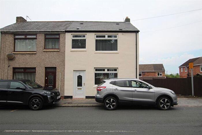 3 Bedroom House For Sale In Broomside Lane, Durham, DH1