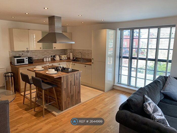 2 Bedroom Flat To Rent In Wallis Court, Leicester, LE2