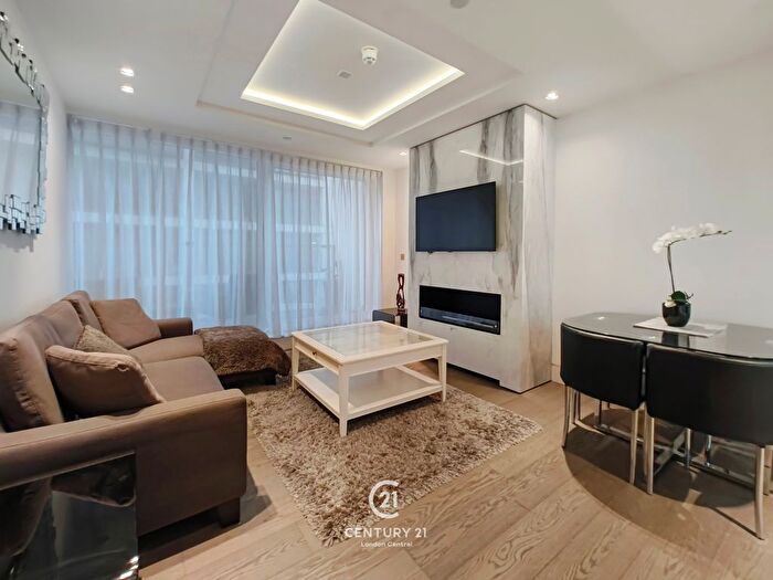 2 Bedroom Flat For Sale In Wolfe House, Kensington High Street, London, W14