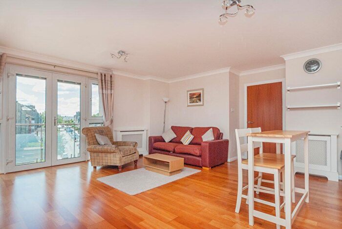 2 Bedroom Flat To Rent In L – Lindsay Road, Edinburgh, EH6