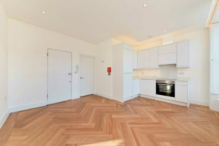 1 Bedroom Flat To Rent In Hawley Mews, London, NW1