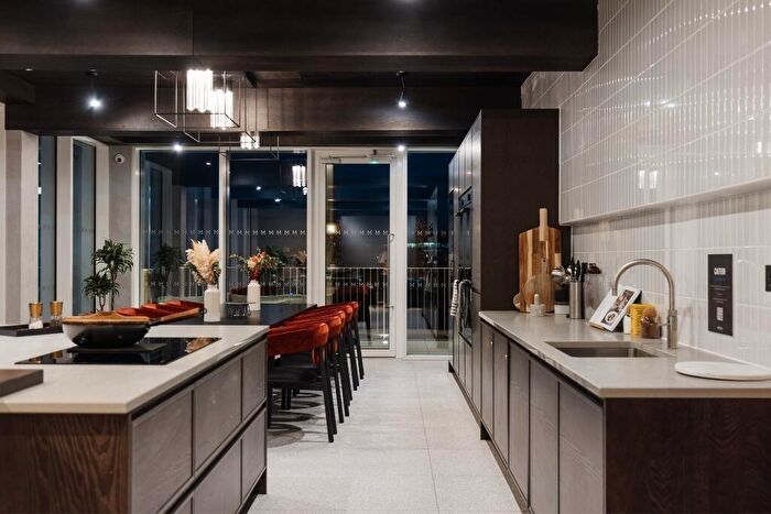 Studio To Rent In Fountainbridge, Edinburgh, EH3