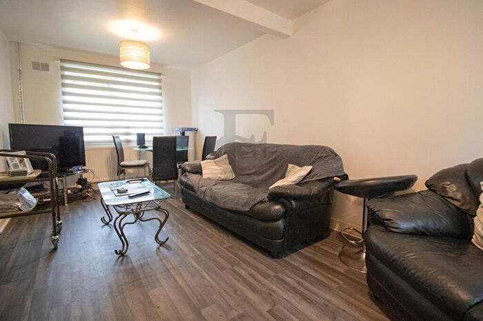 2 Bedroom End Of Terrace House For Sale In Coleman Road, Leicester, LE5