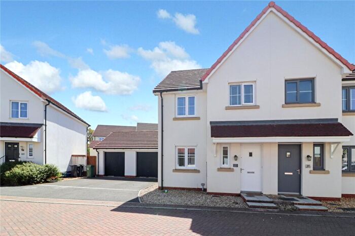 3 Bedroom Semi Detached House For Sale In Spinney Close, Roundswell, Barnstaple, Devon, EX31