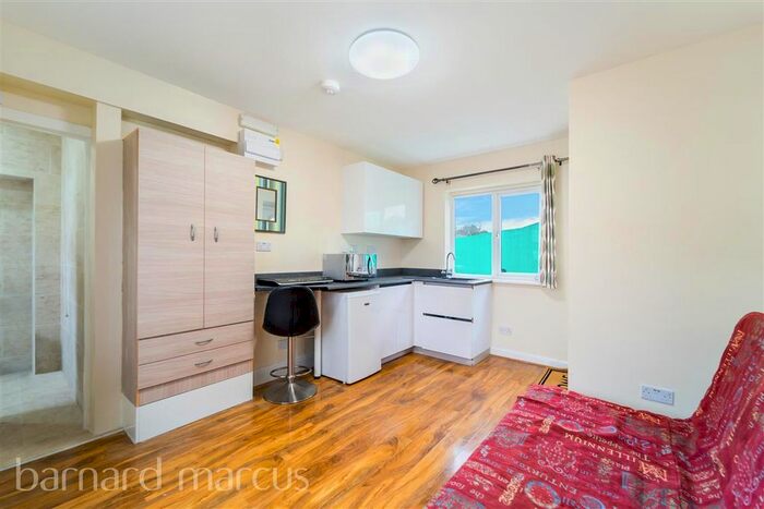 1 Bedroom Studio To Rent In Dawes Avenue, Isleworth, TW7