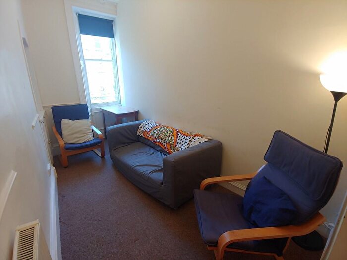 3 Bedroom Flat To Rent In Roseneath Place, Marchmont, Edinburgh, EH9