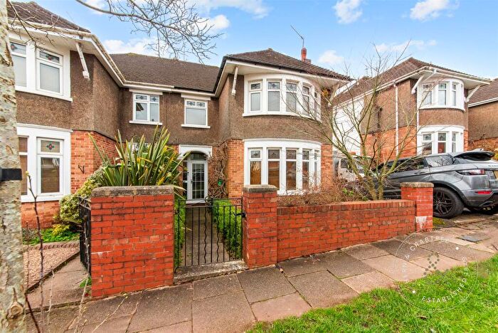 3 Bedroom Semi Detached House For Sale In Hendre Gardens, Llandaff, Cardiff, CF5