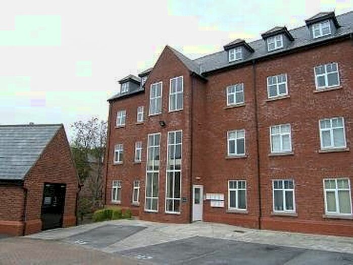 1 Bedroom Flat To Rent In Eastgate, Macclesfield SK10