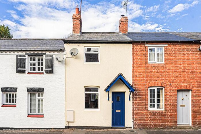 1 Bedroom Terraced House For Sale In Sutton Street, Flore, NN7