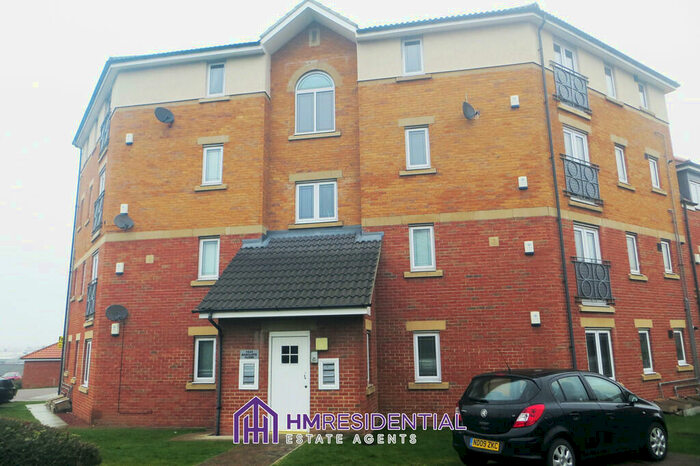 2 Bedroom Apartment To Rent In Radcliffe Close, Gateshead, NE8