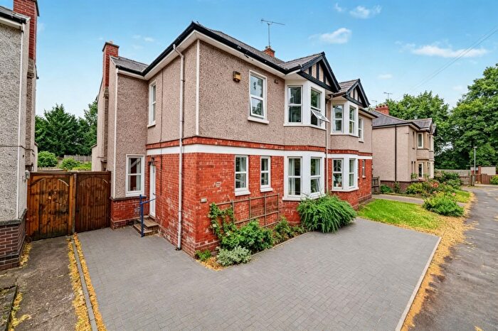 4 Bedroom Semi Detached House For Sale In Binley Road, Coventry, CV3