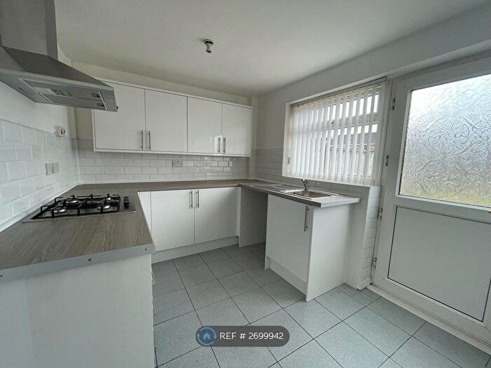 3 Bedroom Terraced House To Rent In Avis Walk, Liverpool, L10