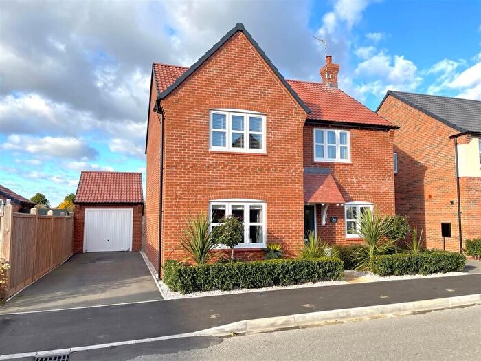 4 Bedroom Detached House For Sale In Freda Lane, Grantham Road, Bottesford, NG13