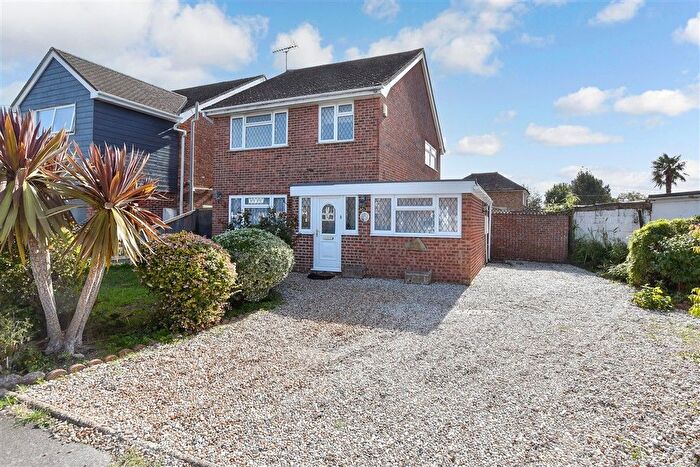 4 Bedroom Detached House For Sale In St. John's Road, New Romney, Kent, TN28
