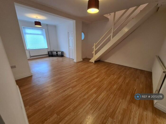 3 Bedroom Terraced House To Rent In Sylvia Terrace, Brynhyfryd, Swansea, SA5