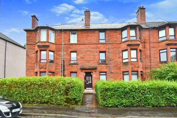 2 Bedroom Apartment To Rent In Dinart Street, Glasgow, G33