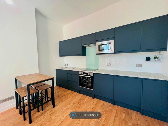 1 Bedroom Flat To Rent In Upper Rock Gardens, Brighton, BN2