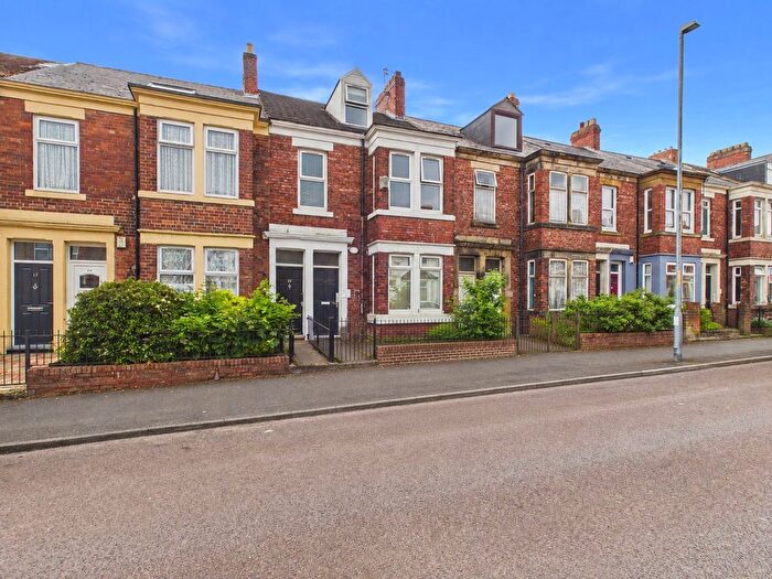 4 Bedroom Flat For Sale In Woodbine Street, Gateshead, NE8