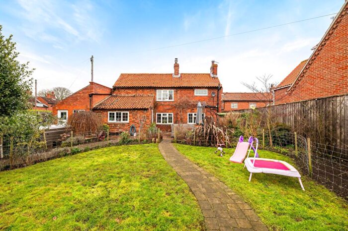 3 Bedroom Cottage For Sale In Water Lane, Bassingham, LN5