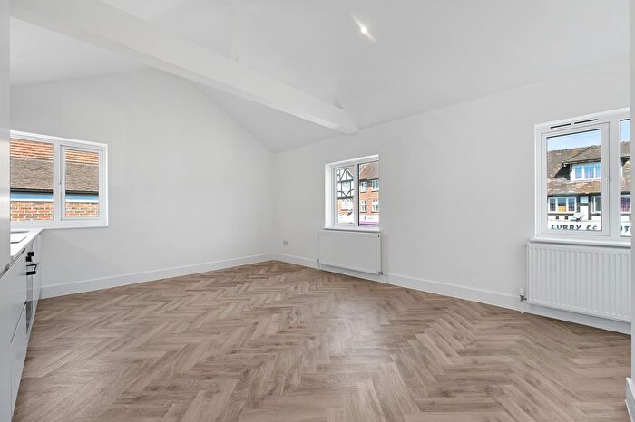 1 Bedroom Flat To Rent In High Street, Banstead, SM7