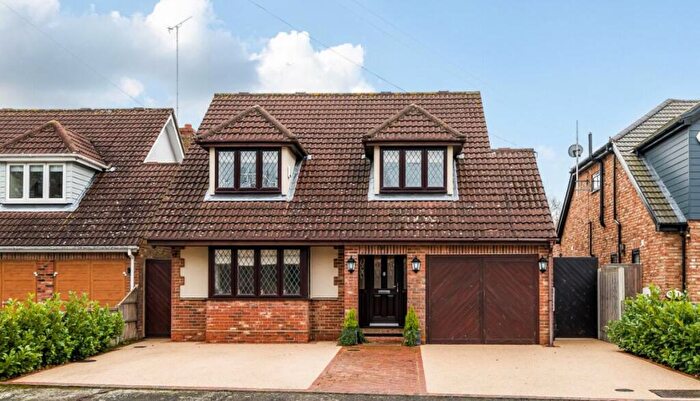 4 Bedroom Detached House For Sale In Goodwood Avenue, Brentwood, CM13