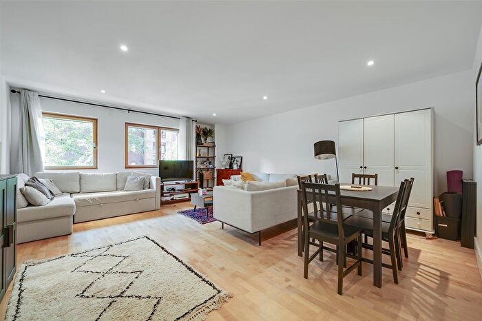 3 Bedroom Flat To Rent In Asquith House, Monck Street, Westminster, London, SW1P