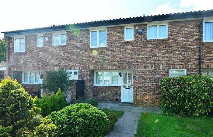 3 Bedroom Property To Rent In Cussons Close, Cheshunt, Waltham Cross, EN7