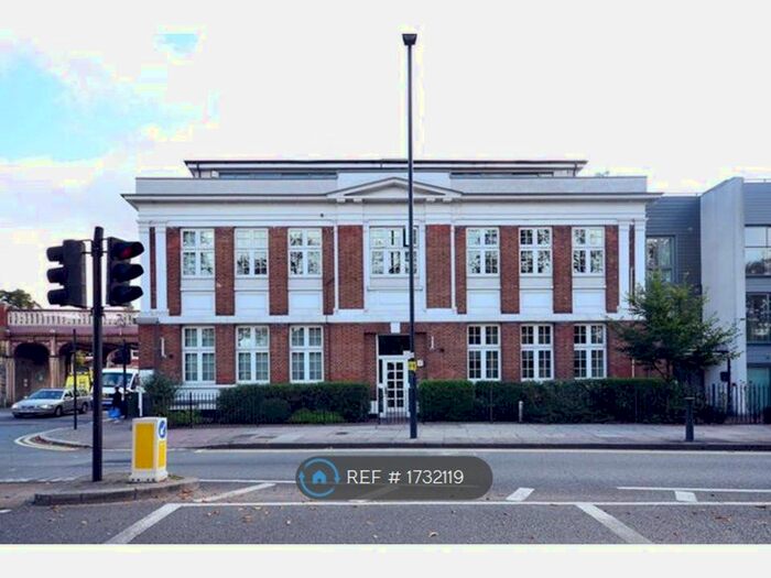 2 Bedroom Flat To Rent In Herne Hill, London, SE24